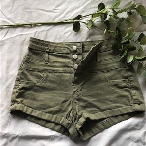 Refuge Army Green Highwaisted Shorts